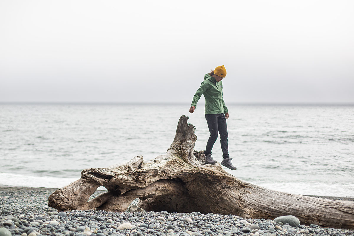 Patagonia Slate Sky Jacket (walking on driftwood)